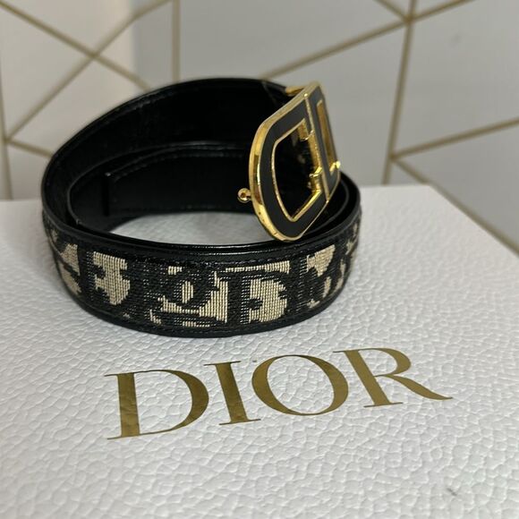 💯Authentic Christian Dior Belt- Small Sized🍀 - Picture 10 of 13